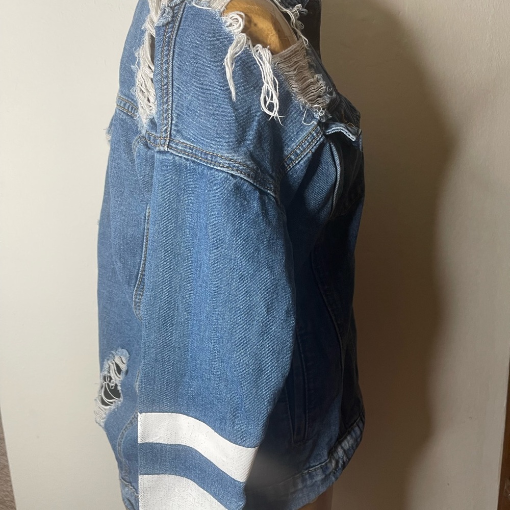 denim jacket - Picture 5 of 17